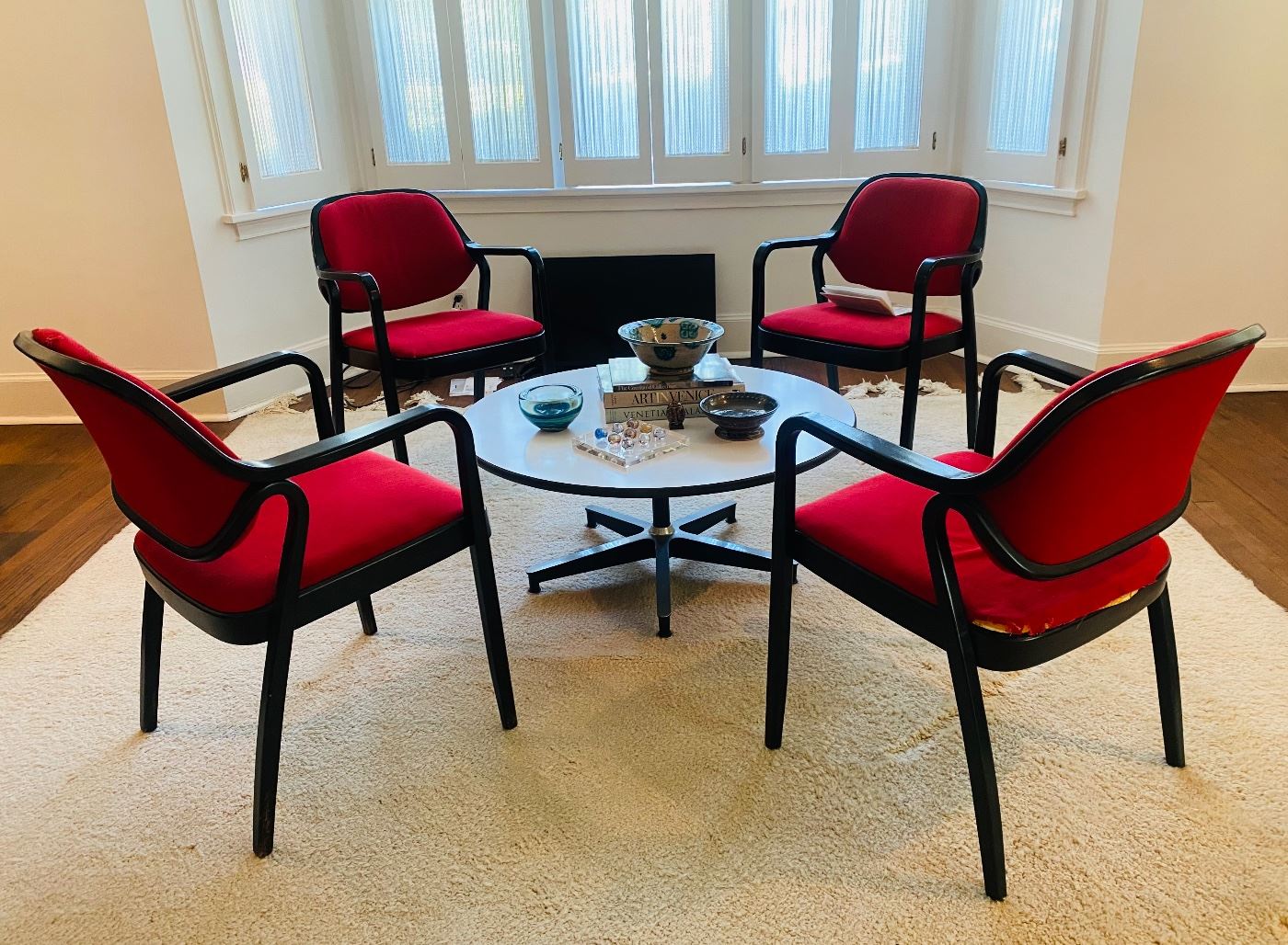 Knoll chairs, Eames table, Moroccan rug 