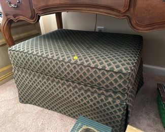 FOOT STOOL
