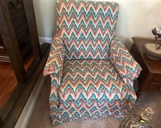 ARM CHAIR
