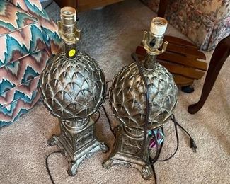  PAIR OF LAMPS