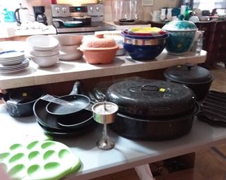 Pots n pans Cast Iron