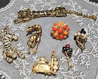 Brooches, tiger bracelet 