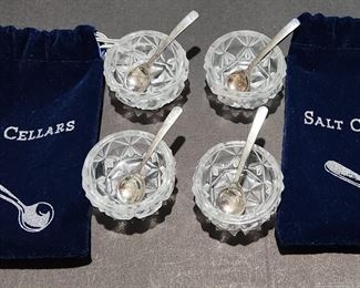 Salt cellars 