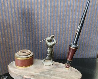 Golfer, marble base ink pin