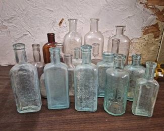 (20) Vintage Pharmacist Bottles