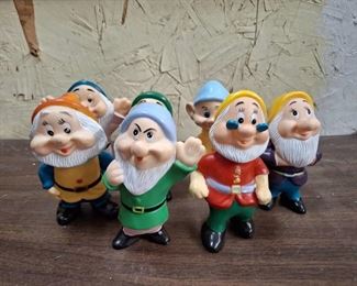 7 Dwarf Squeky Toy Set
