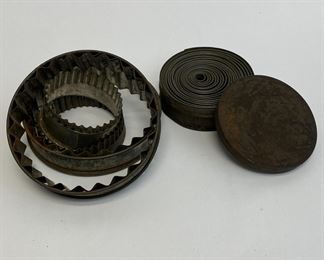 Tin Biscuit, Cookie Cutters