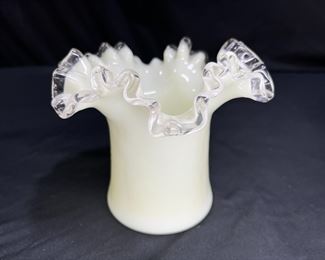 VTG Fenton Ivory Crest Ruffled Top Hat Vase  