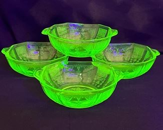 4 Uranium Green Princess Berry Bowls    