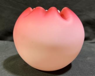 Fenton Pink to White Pinched Rose Bowl     