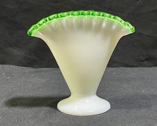 VTG Fenton Small Ruffled Fan Vase     