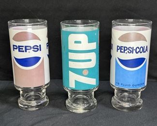 3 Vintage Pepsi & 7up Drinking Glasses    