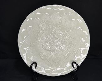 LG Wright Flower Vaseline Custard Milk Glass Plate