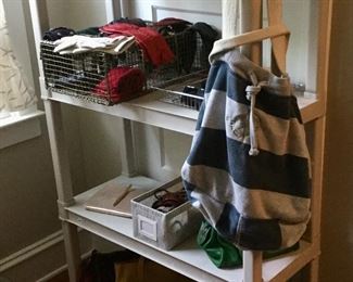 Women's Hats & Accessories