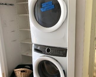 Electrolux "Lux Care" washing machine & GAS dryer mfg. 2/2021