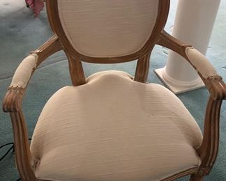 4 MATCHING SIDE CHAIRS