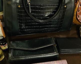 Women's Fashion Purses.