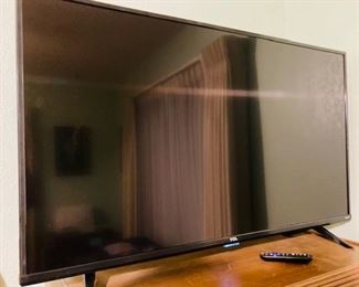 TCL Smart TV. 42".