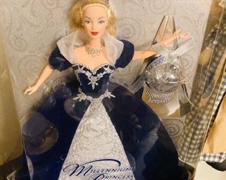 Mattel Barbie - Millennium Princess 2000 Special Edition.