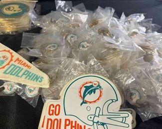 P032 Miami Dolphin Pins Metal Medallion And More