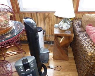 Rustic side table/pedestal