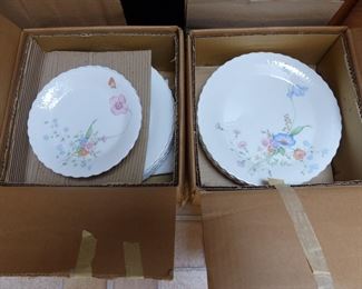 Full set of Mikasa bone china dinnerware