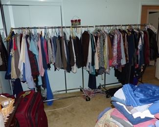 Women's clothing size L/XL