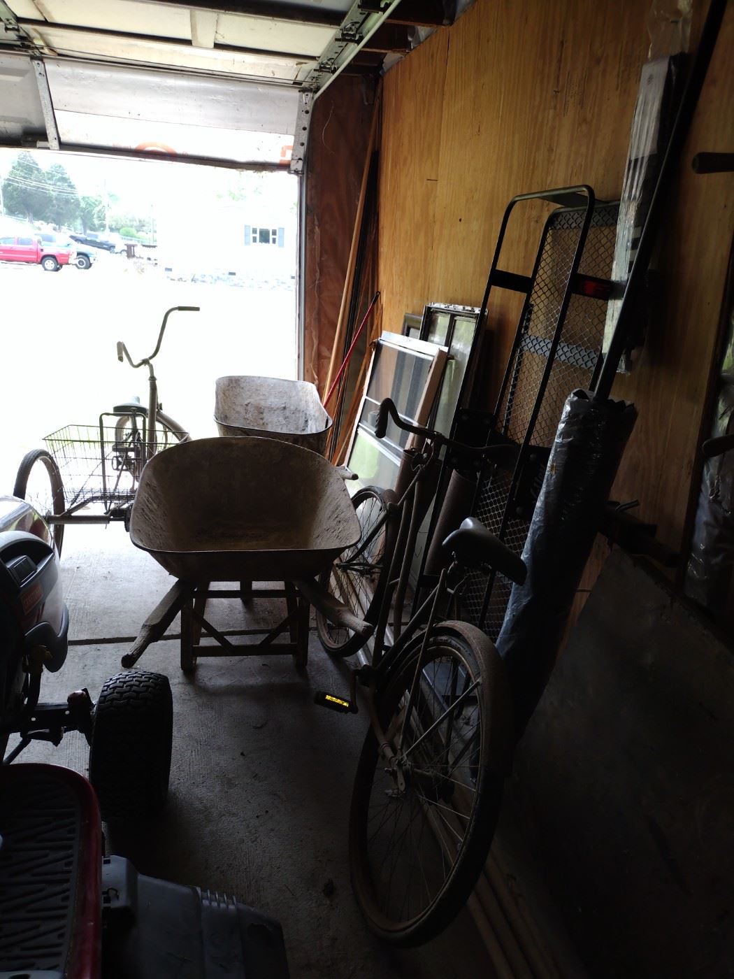 Hidden Treasures Estate Sales in Bristol, TN starts on 5/26/2023