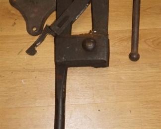 floor standing vice