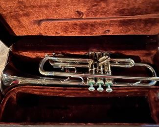 88. Olds Ambassador Trumpet