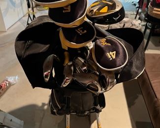 95. Acuity Turbomax Golf Club Set