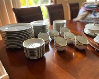 Set of Haviland, Limoges dishes