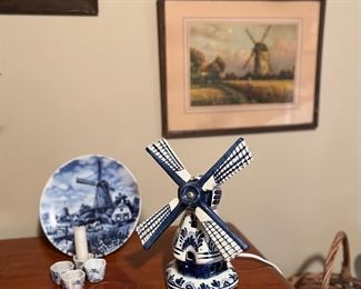 Blue and a white delft objects