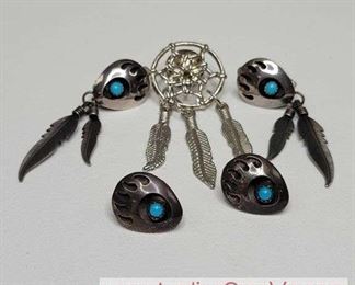 Native America. Bear Paw 925 Sterling Silver Post Earrings