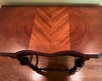 21. Bow Front Accent Table w/ Inlay (28" x 14" x 29")