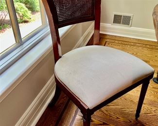 50. Set of 6 Henredon Side Chairs (21" x 27" x 38")