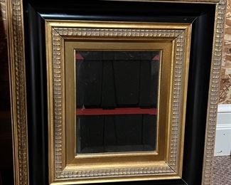 90. Beveled Mirror w/ Gilt & Black Frame (19" x 22")