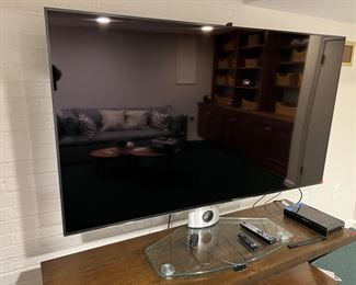 99. Samsung Computer Monitor on Glass Base (64")