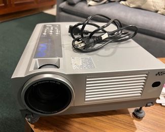 101. Movie Projector D-ILA TLASX21 (as is)