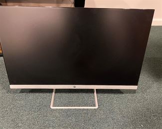 105. HP Monitor (26")