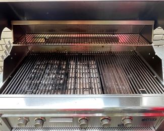 117. 5 Burner Lynx ProSear Grill Rotisserie w/ Side Burner Model # L42PFFR-NG Serial # 08F50325-11328