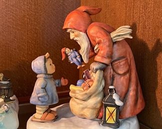Goebel Hummel St. Nicholas’ Day figurine.  Includes box