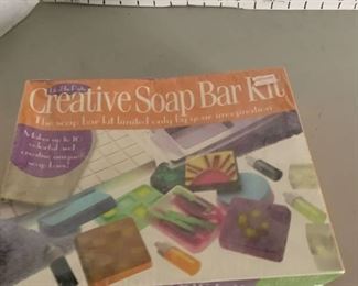 Creative soap bar kit
