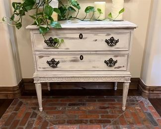 Drexel Whitewashed Nightstands Pair - $800.00

Price is for the pair

Dimensions: 34"W x 18"D x 32"H