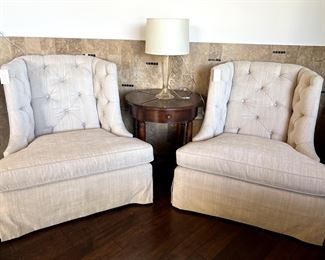 Ebanista Tufted "Elba" Chair

Sold separately. $2,000.00 each

Dimensions: 36.5"W x 36"D x 37.5"H