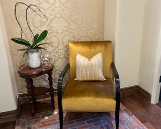 Swaim Accent Chair - $1,500.00

Dimensions: 26"W x 32"D x 34.5"H x 19" seat height