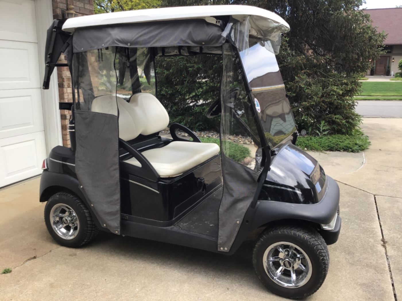 Clean 2005 Club Car Golf Cart