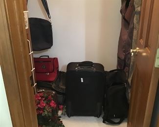 Several pieces luggage