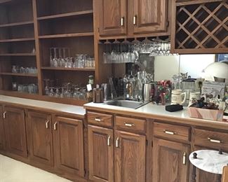 Lots & lots bar ware