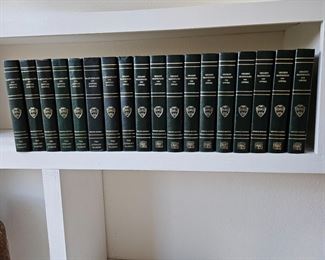 Set of 18 Leather Bound Books "Grolier's Masterplots" Green - 1970s - 80s in Good Condition